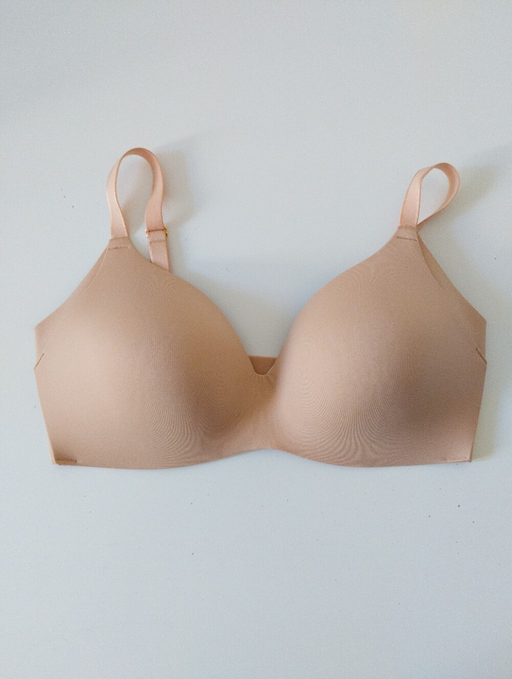 Knix WingWoman Contour Bra Wireless Plunge Molded Cup Nude Beige Size 4